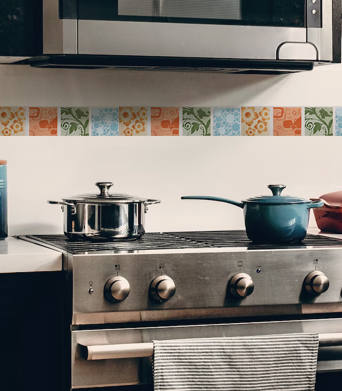 CENEFA CENEFARTE VASSILY BLANCO(6X25)(48 UND)DECORADOS